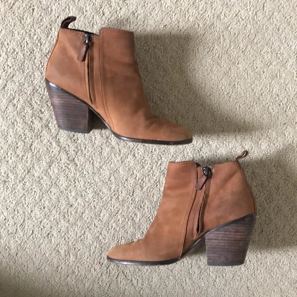 Cole Haan Tan Suede Chesney Stacked Heel Bootie Size 8.5 - Picture 2 of 6